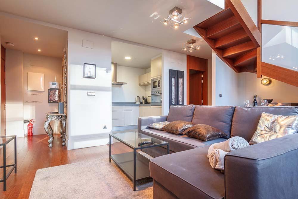 Apartamento DUPLEX ISOZAKI-GUGGENHEIM Bilbao Esterno foto